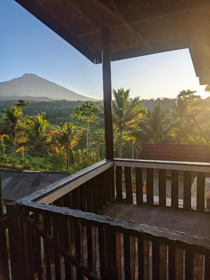 Tetebatu Mountain View Homestay Exterior photo